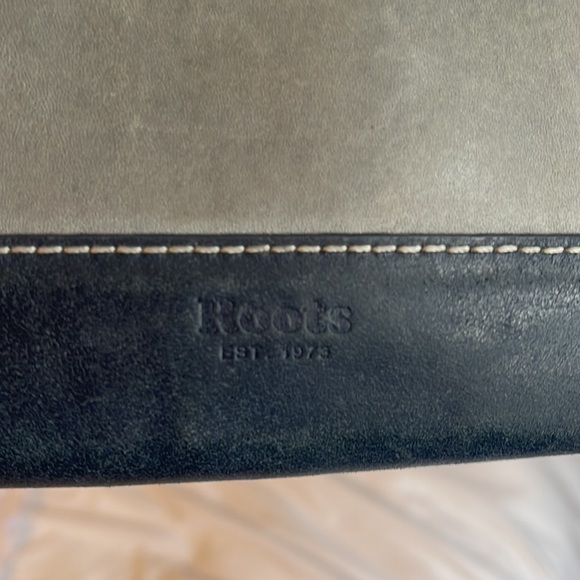 Roots - wallet - Picture 2 of 4